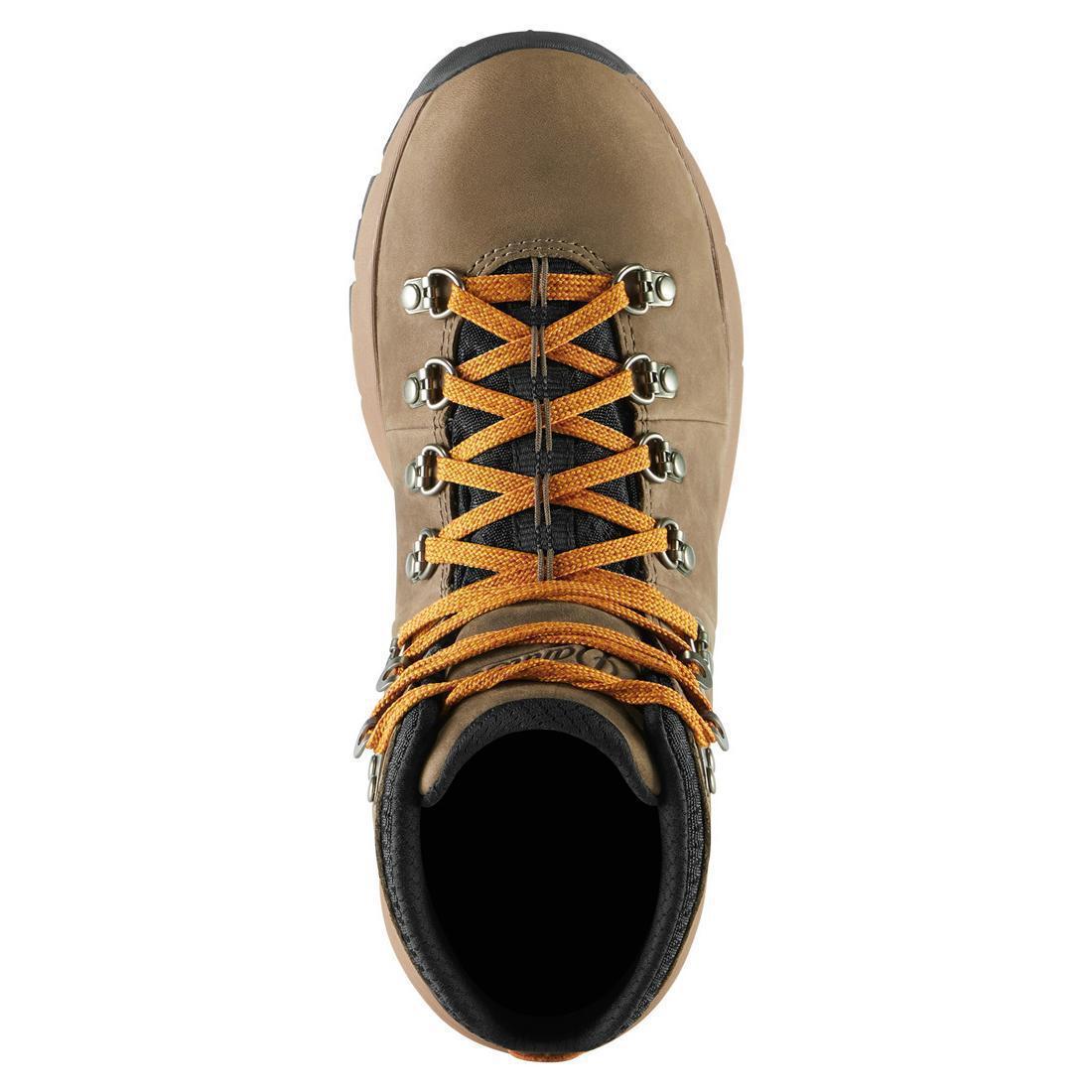 Danner Women's Mountain 600 4.5" Chocolate Chip/Golden Oak Boot 62290 Front Image